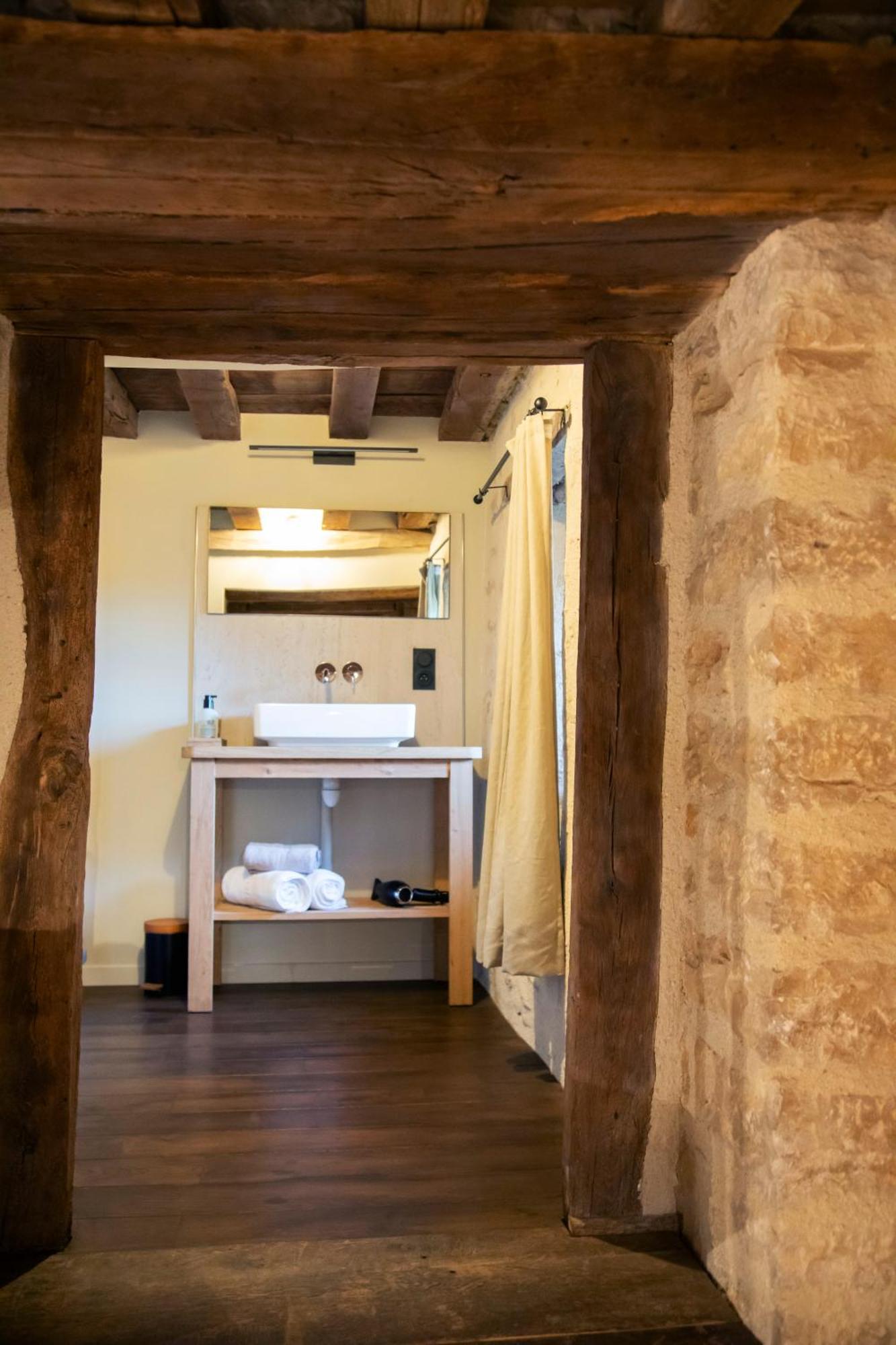 Chateauneuf Suites Kültér fotó