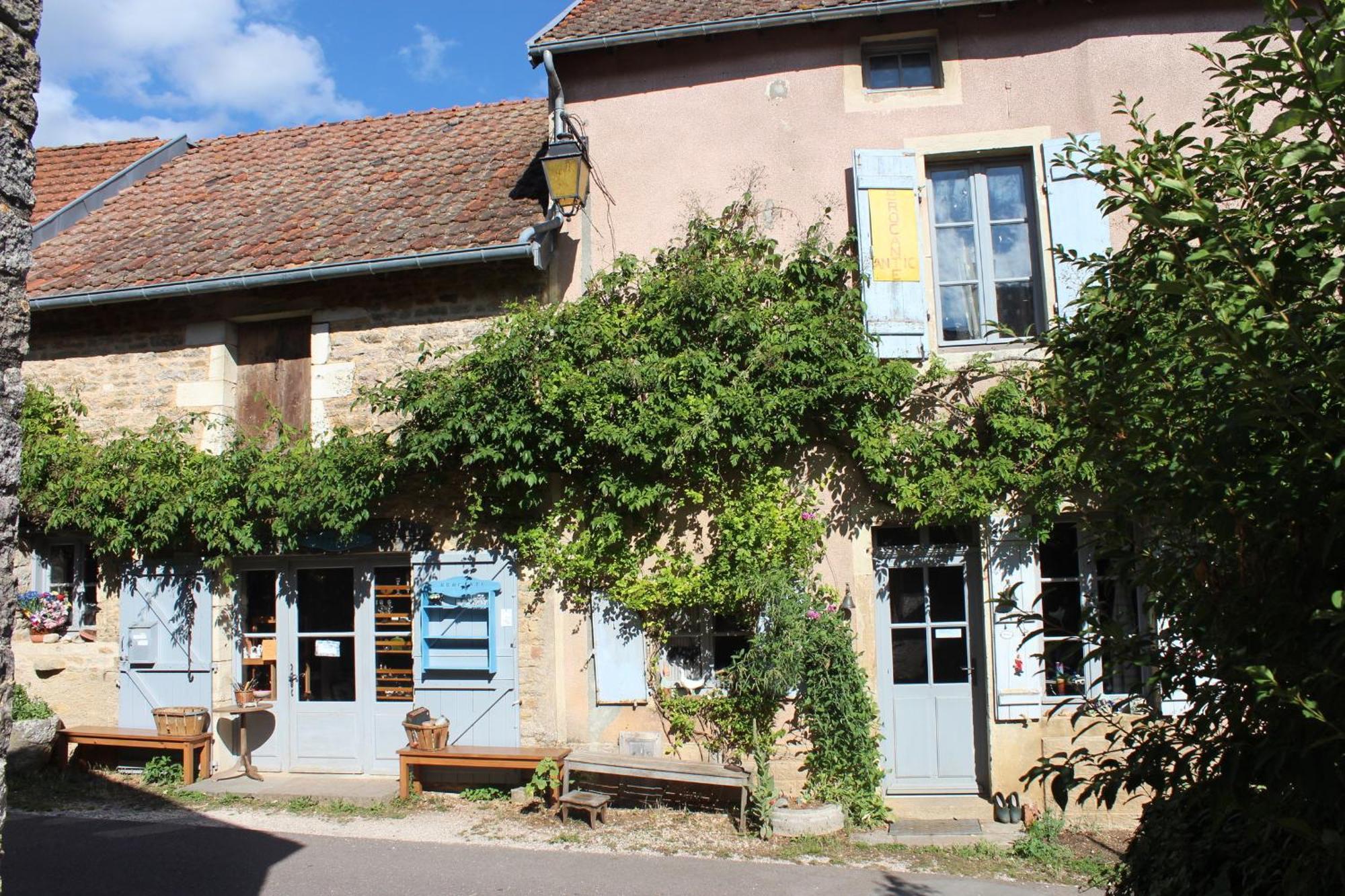 Chateauneuf Suites Kültér fotó