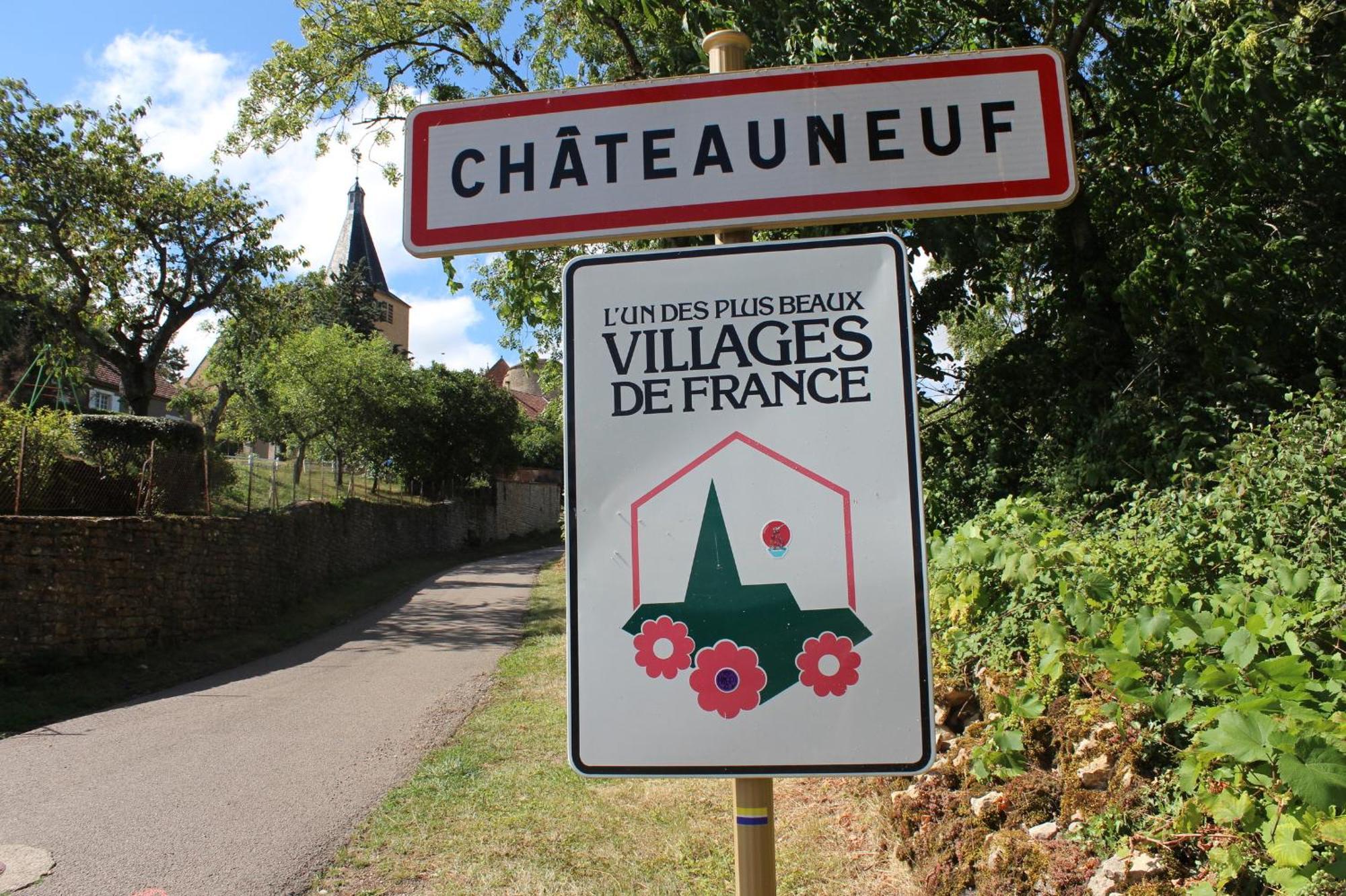 Chateauneuf Suites Kültér fotó