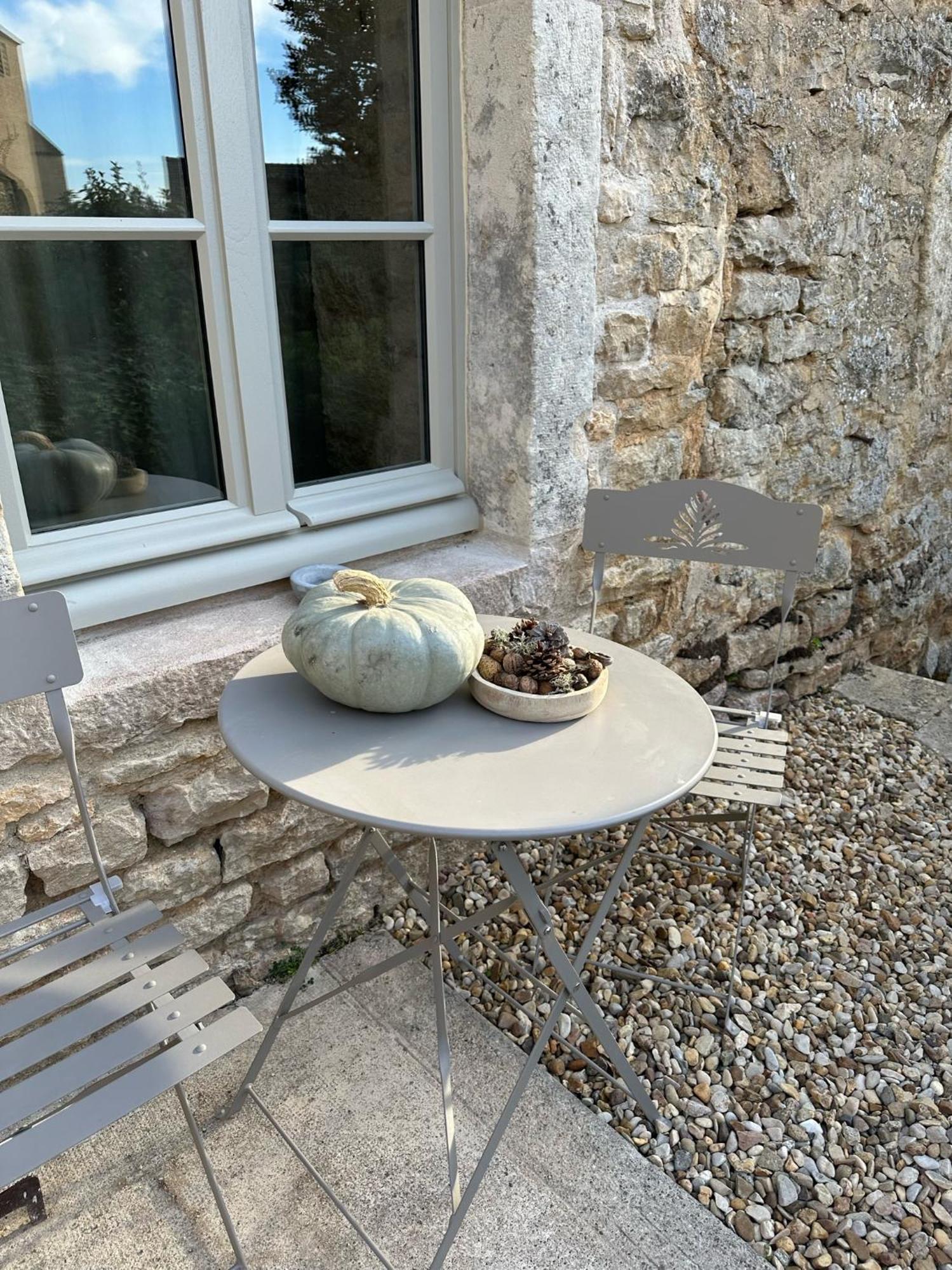 Chateauneuf Suites Kültér fotó